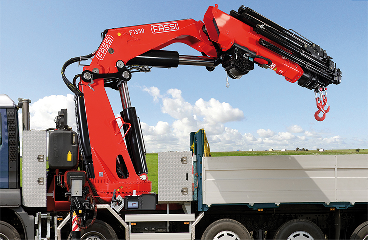 gru fassi  autocarrate Fassi-hydraulic-crane-F1350RA-xhe-dynamic-02